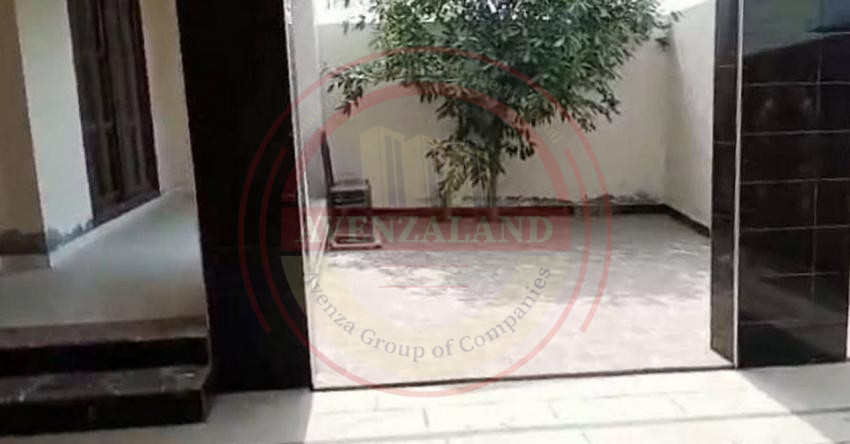 10 Marla House For Sale In The Four Seasons Faisalabad