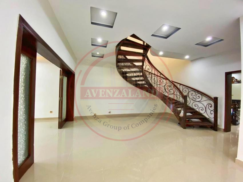 10 Marla House For Sale In Bahria Town Rawalpindi.