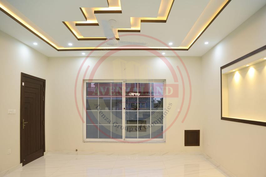10 Marla House For Sale In Bahria Town Rawalpindi.