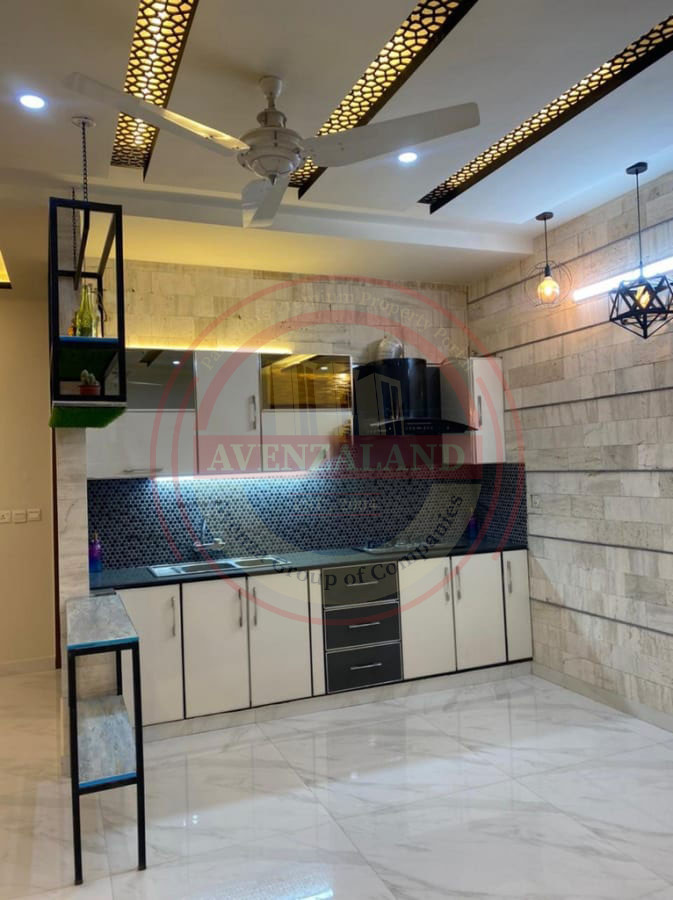 10 Marla House For Sell in Eden Valley, Faisalabad