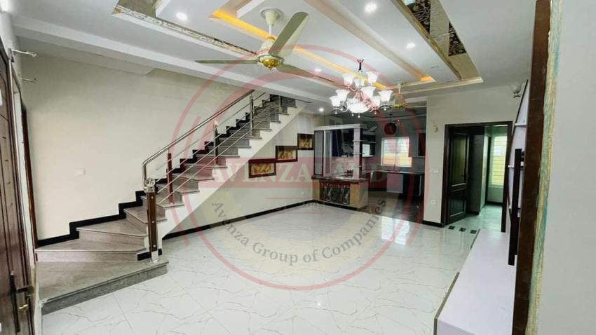 7 Marla House Available For Sale In Bharia Town Phase 8,Rawalpindi