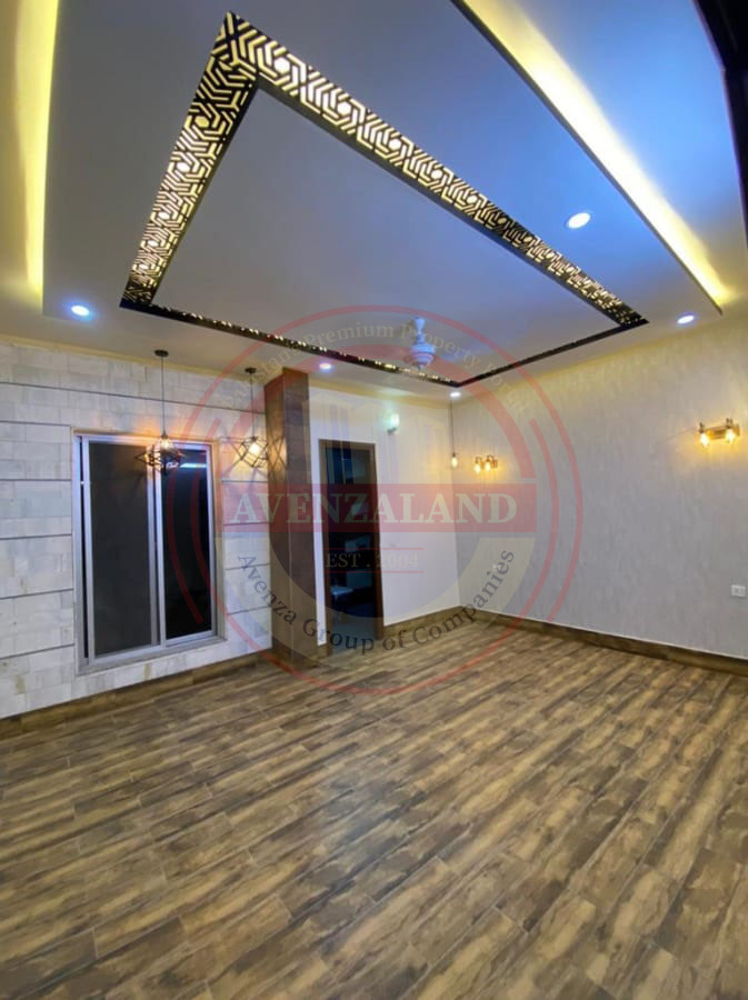 10 Marla House For Sell in Eden Valley, Faisalabad