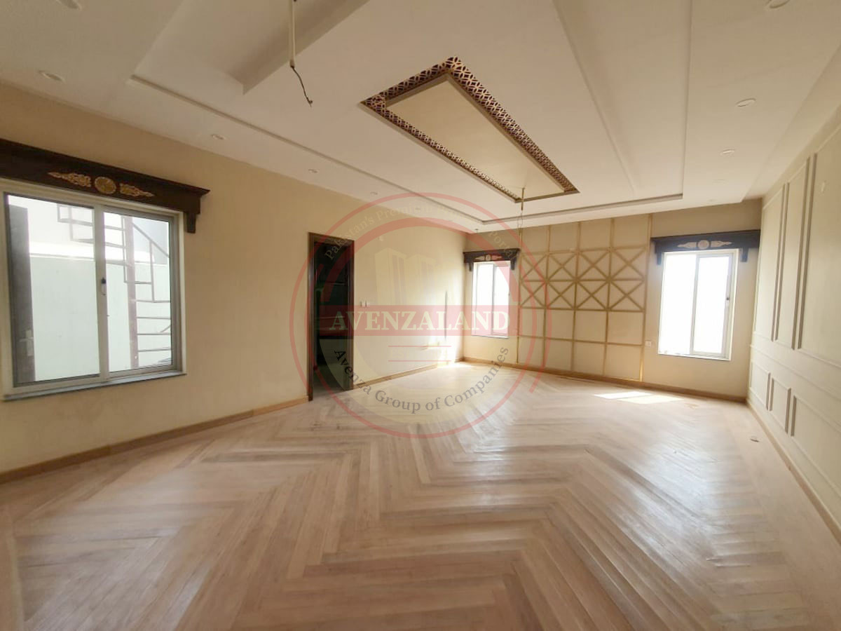 1 Kanal House For Sell Abdullah Gardens canal Road Faisalabad 