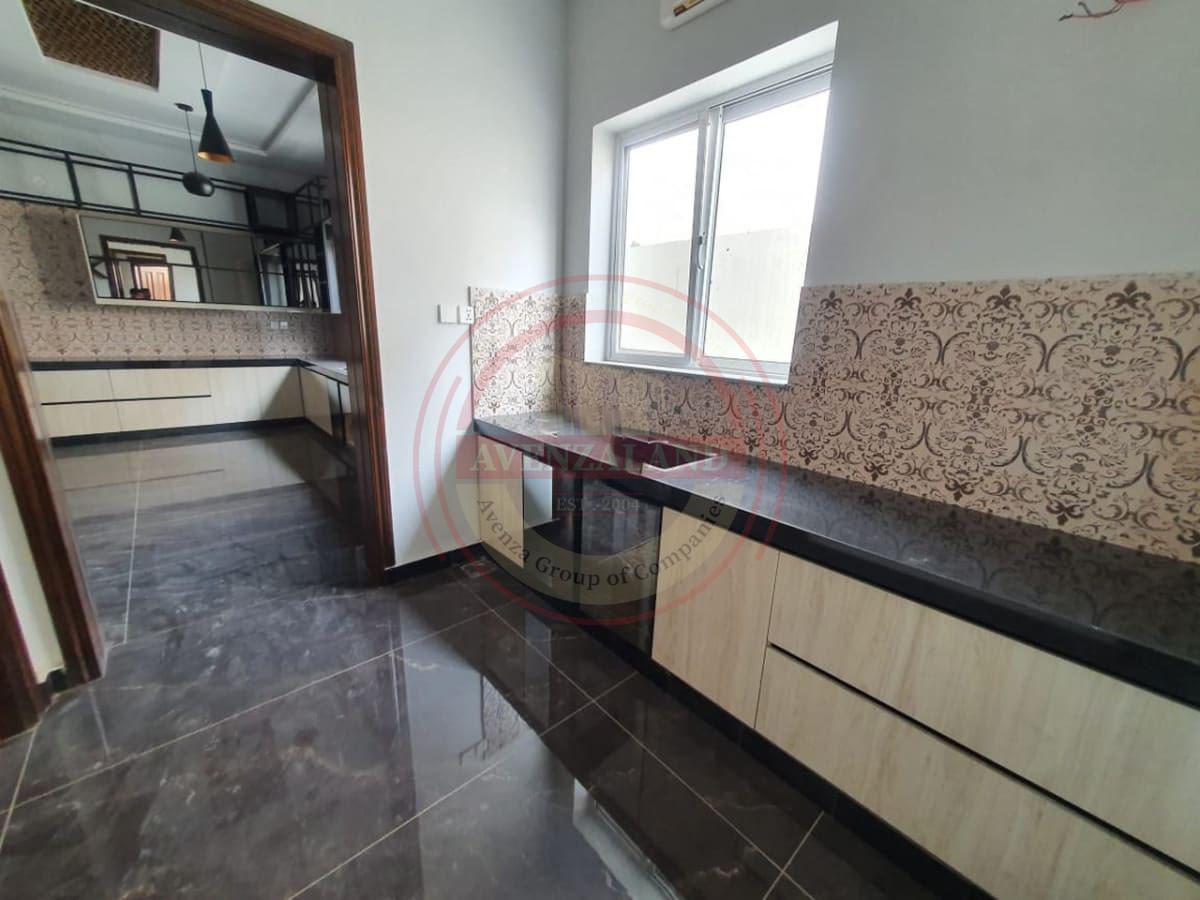 1 Kanal House For Sell Abdullah Gardens canal Road Faisalabad 