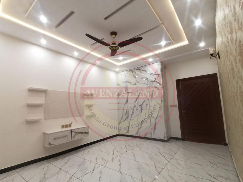 10 Marla House is Available for Sale in Citi Housing Gujranwala.