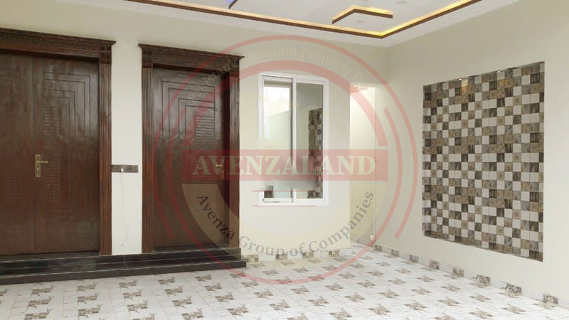 9.5 Marla House For Sell in Bahadurour Multan