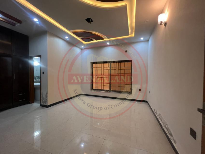 10 Marla House For Sale In Adyala Road Rawalpindi.