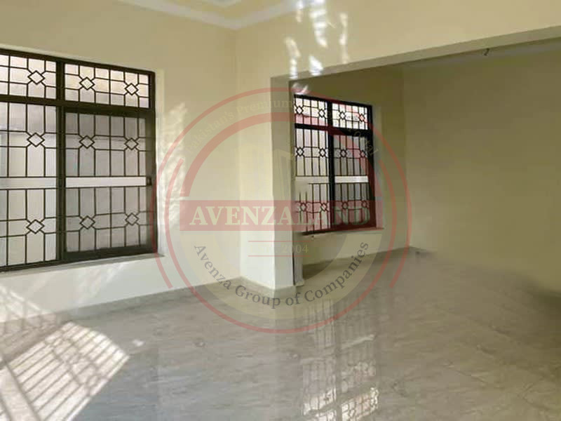 8 Marla House For Sell in Zakariya Town Multan