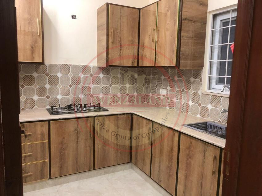 10 Marla House For rent in DHA Lahore 