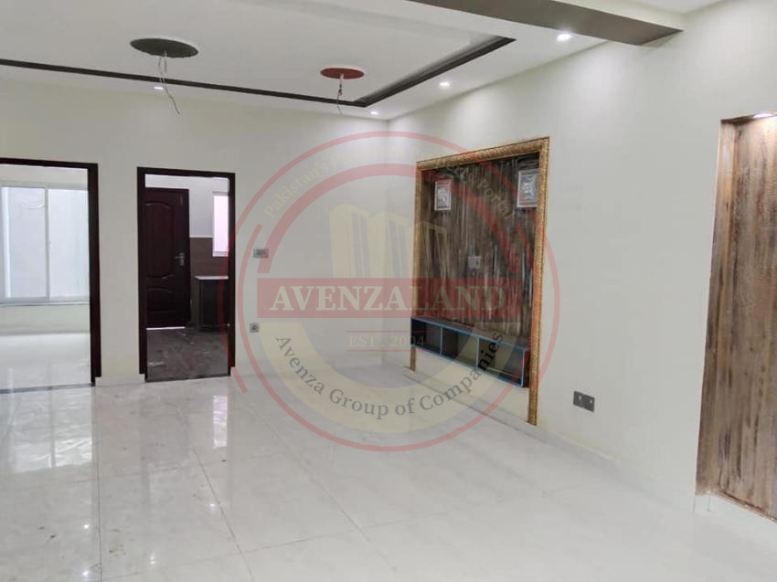 12 Marla upper portion available for rent in Jasmine block Behria Town Lahore.