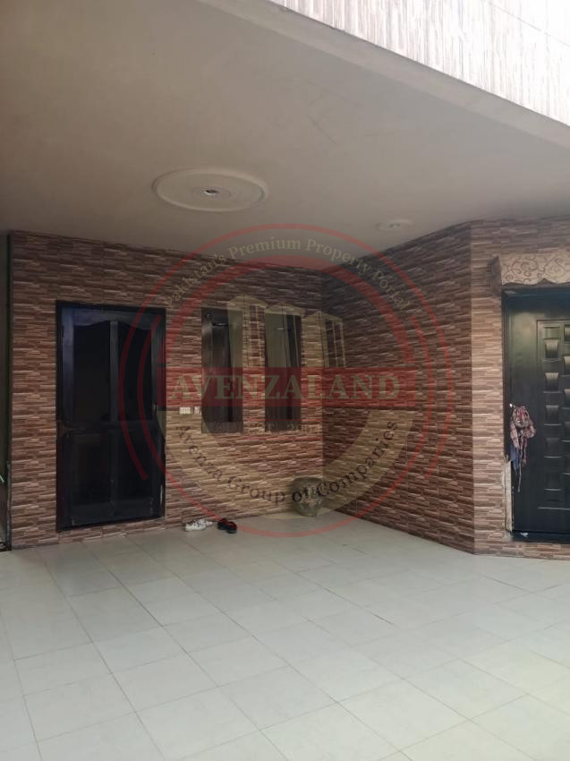 10 Marla House For Rent Real Pix Near Shouktkhnm UCP Lahore