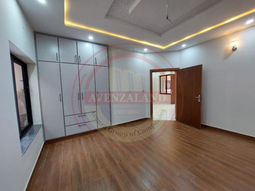 5.11 Marla House Available For Sale In Buch Executive Villas Multan