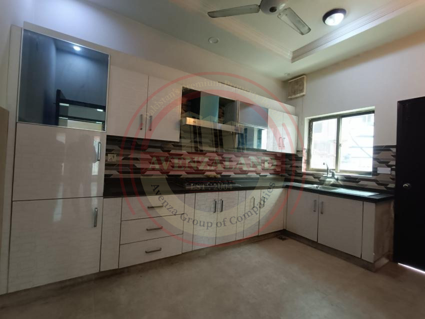 10 Marla House For Rent Phase-4 DHA Lahore