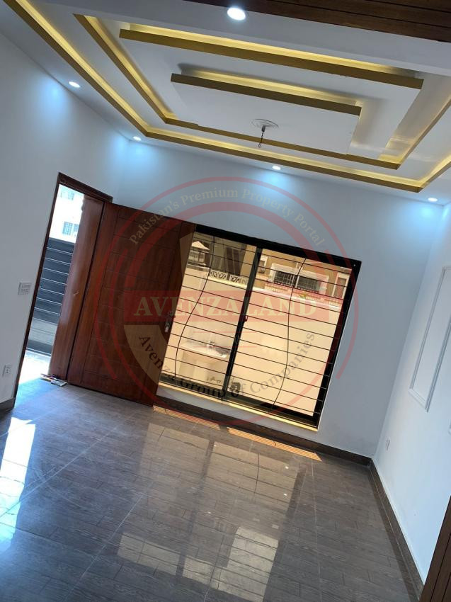 5 Marla House in park view city Lahore