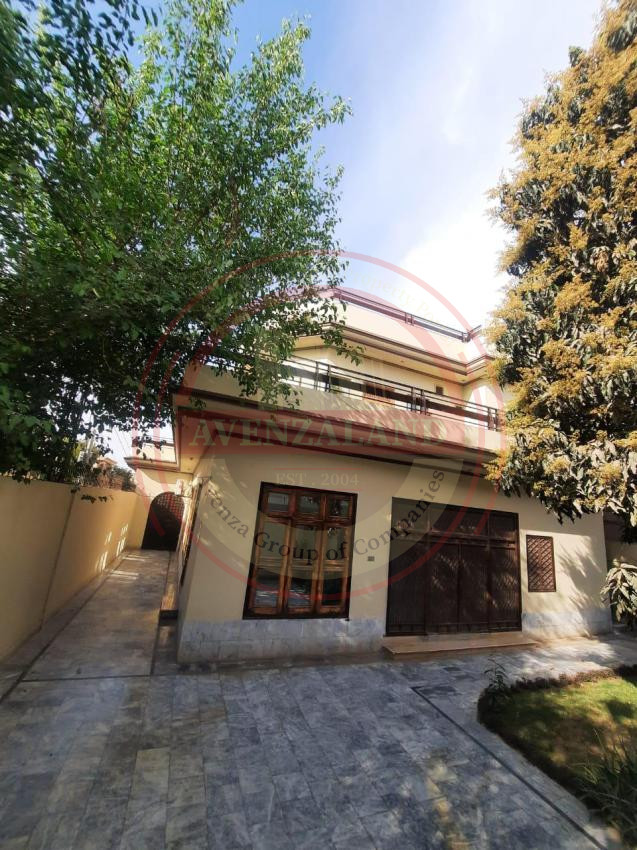 14 marla double story house in income tax colony Multan