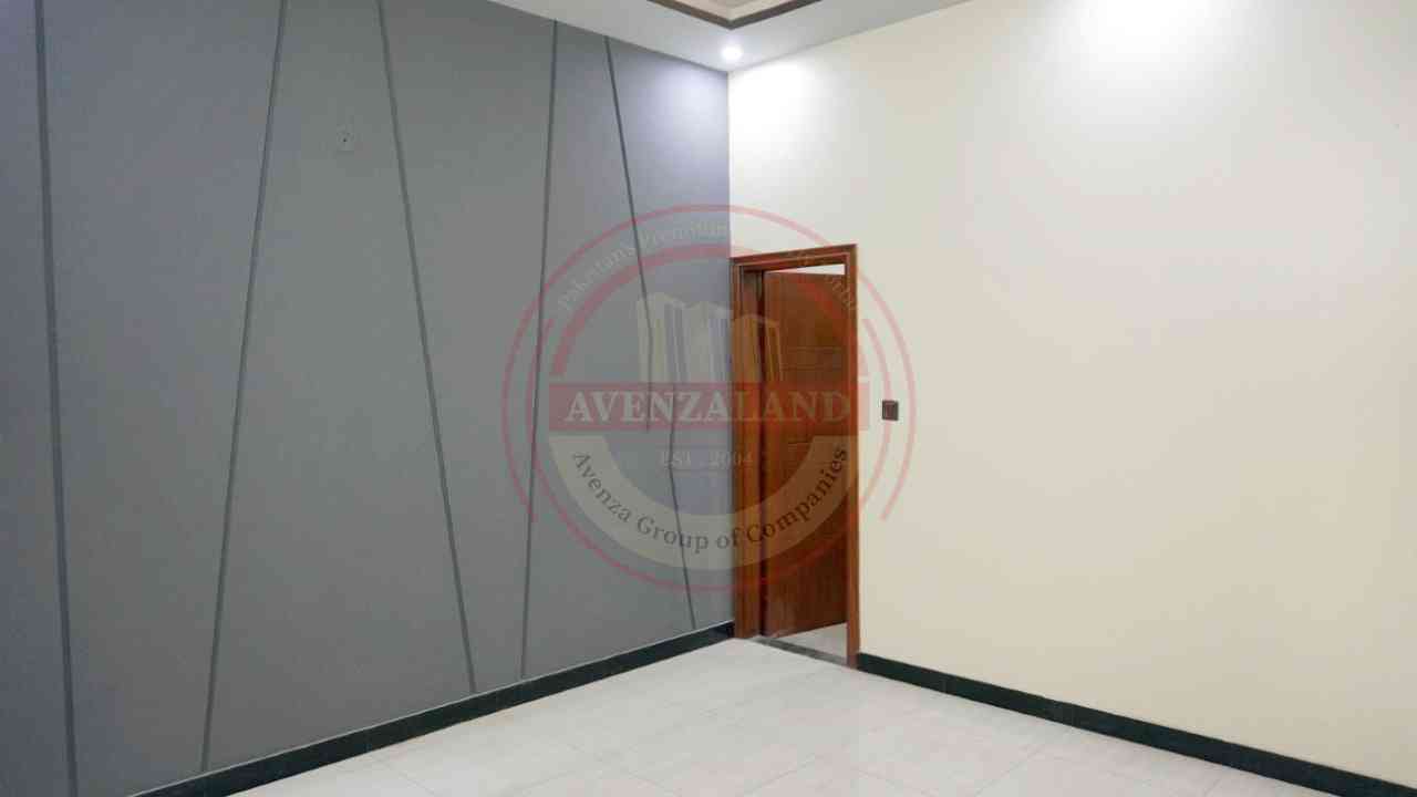 12 Marla House for sale Garden City Block B Karachi