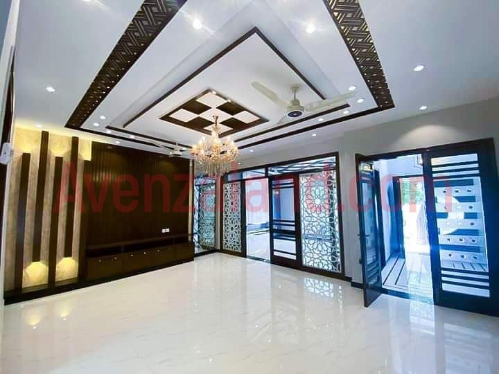  10 Marla House for Sale Bahria Town Lahore