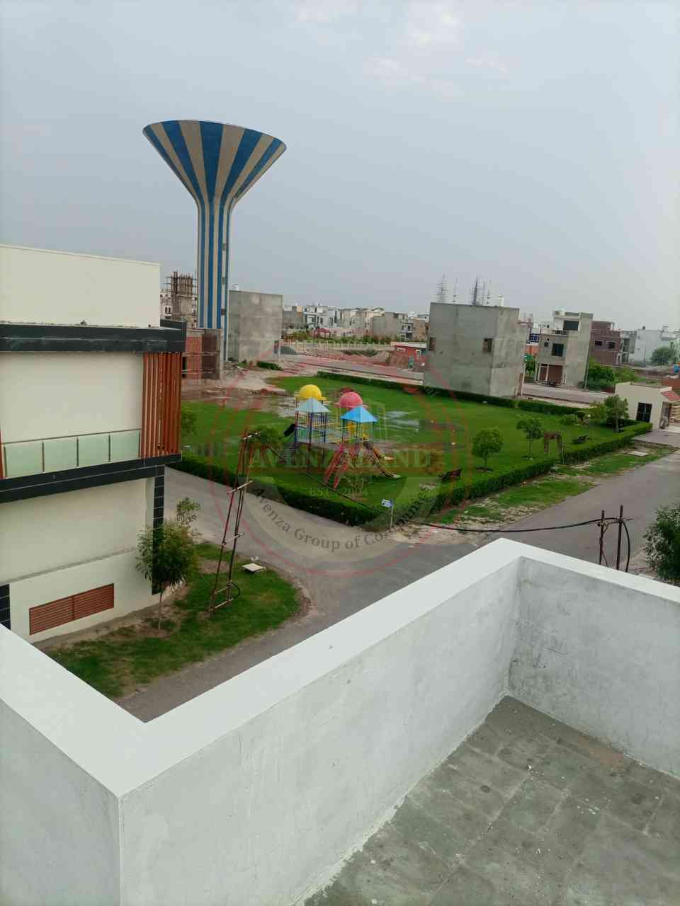 5 MARLA HOUSE FOR SALE IN ROYAL ORCHARD MULTAN