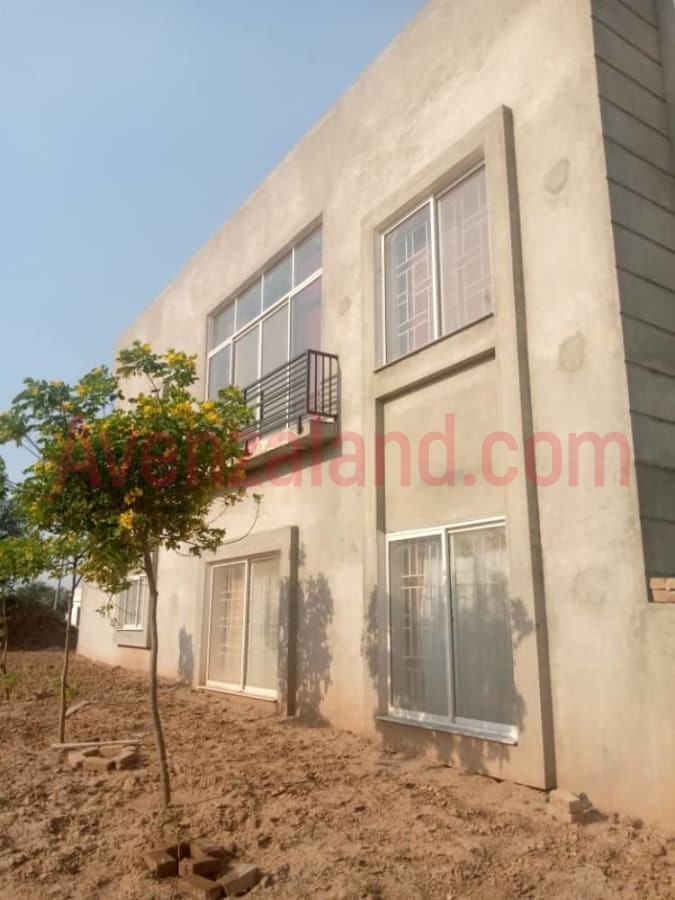 8 Marla House For Sale In Bahria Town Phase 8, Rawalpindi