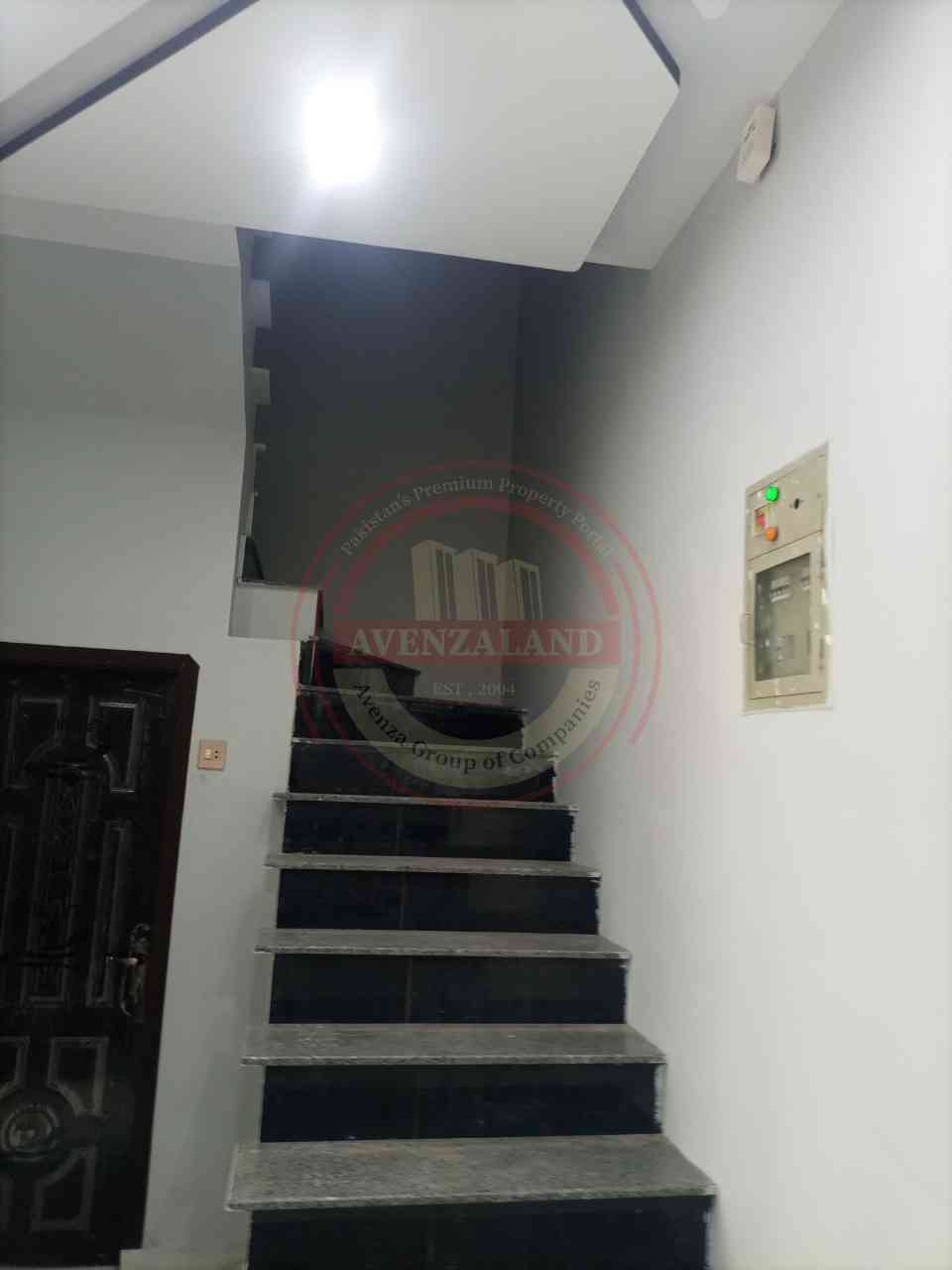 5 MARLA HOUSE FOR SALE IN ROYAL ORCHARD MULTAN