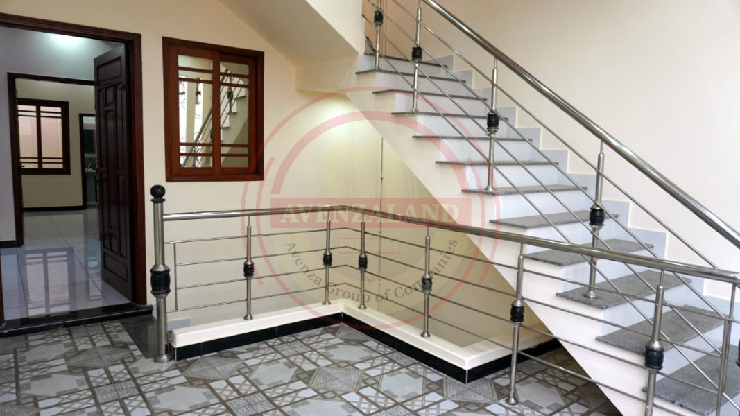 120 Sqyd House for Sale in Saadi Town Kharachi