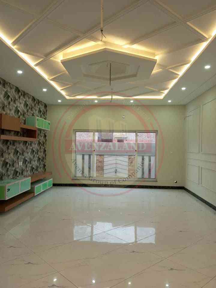 1 Kanal House Available for Sale in Royal Orchard Multan.