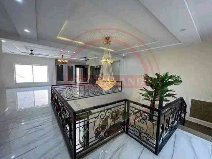 1 kanal house available for sale in model town multan
