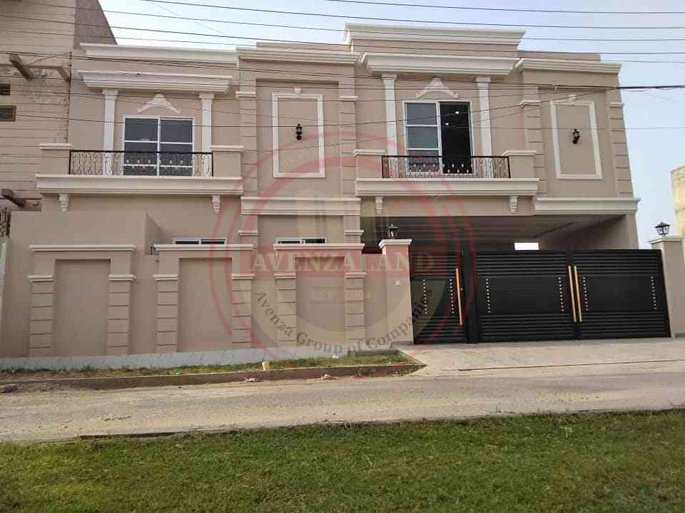 10 Marla House Available For Sale   Model Town  Multan.