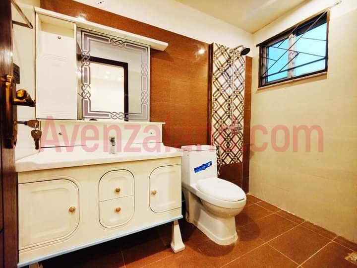 08 Marla House for Sale Bahria Town Lahore
