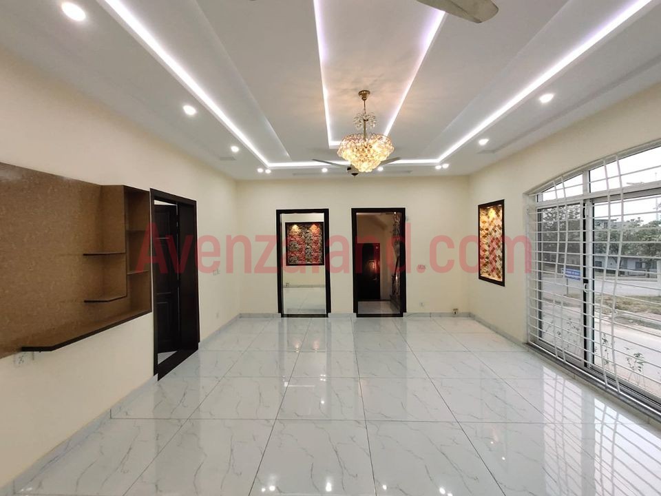 10 Marla House Bahria Town Phase 8 Rawalpindi