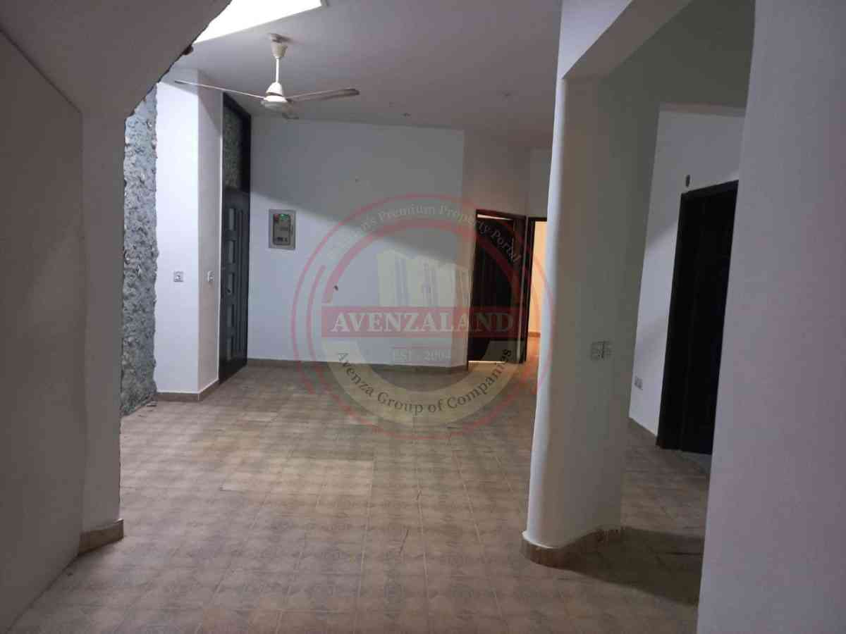10 Marla House for rent Lower portion DHA Phase 7 Karachi