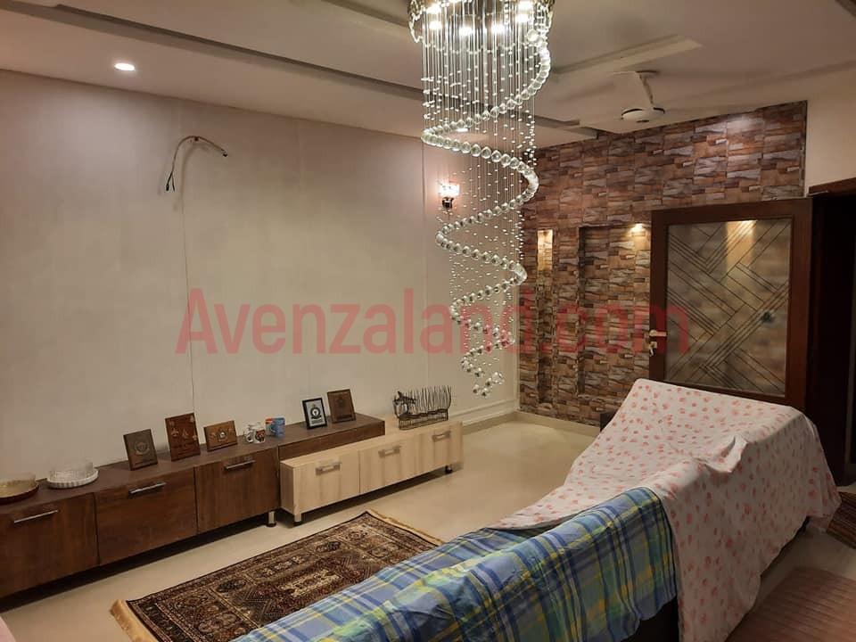 10 Marla Beautiful Designer House Bahria Town Rawalpindi