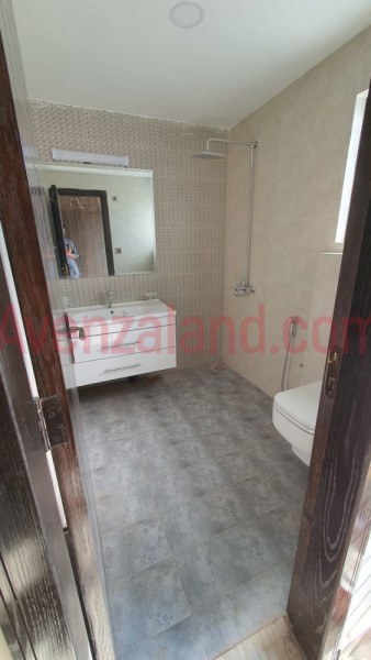 10 Marla House for Sale in Bahria Town Phase 8 Sector B Rawalpindi