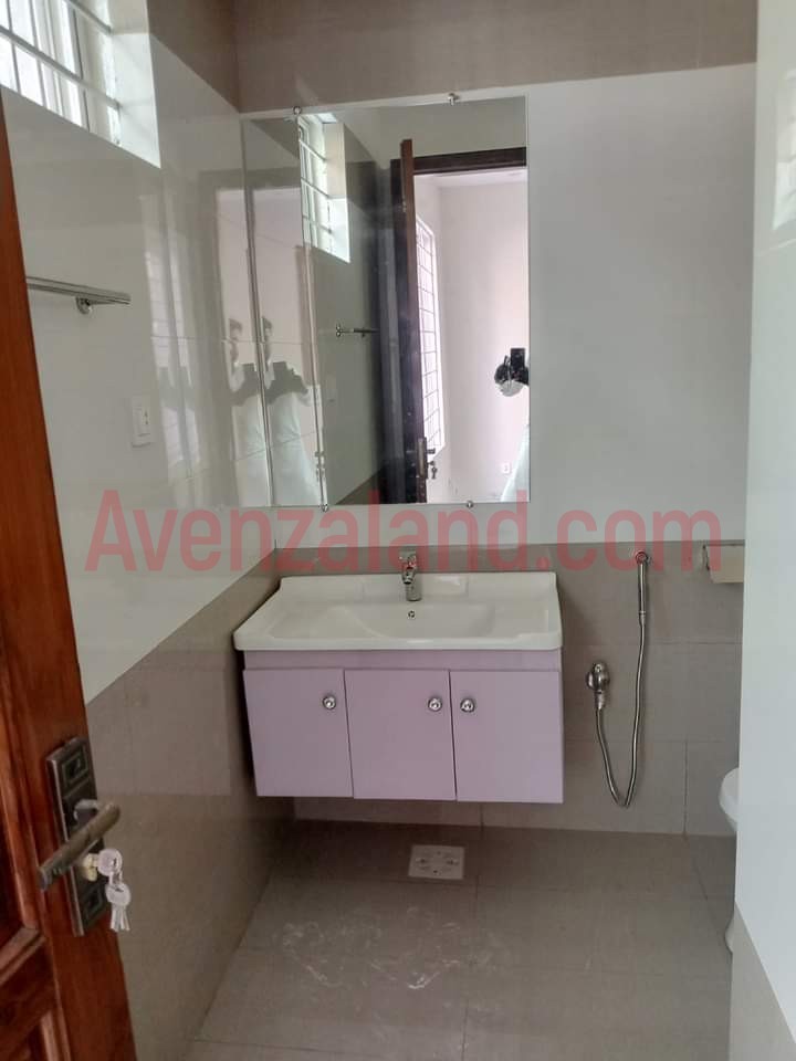 10 Marla House for sale Bahria Town Rawalpindi.
