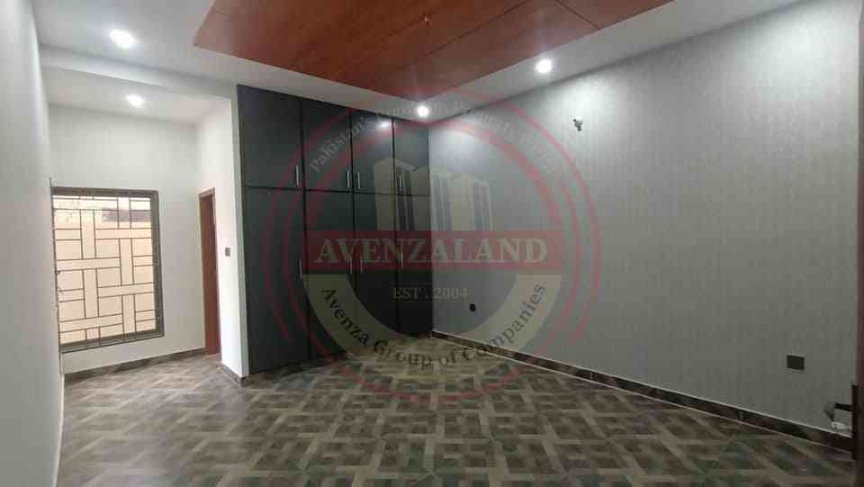 10 Marla House For Sale In Wapda Town, Multan.