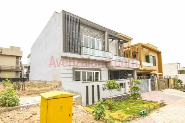 10 Marla House For Sale In Bahria Town Phase 8, Rawalpindi