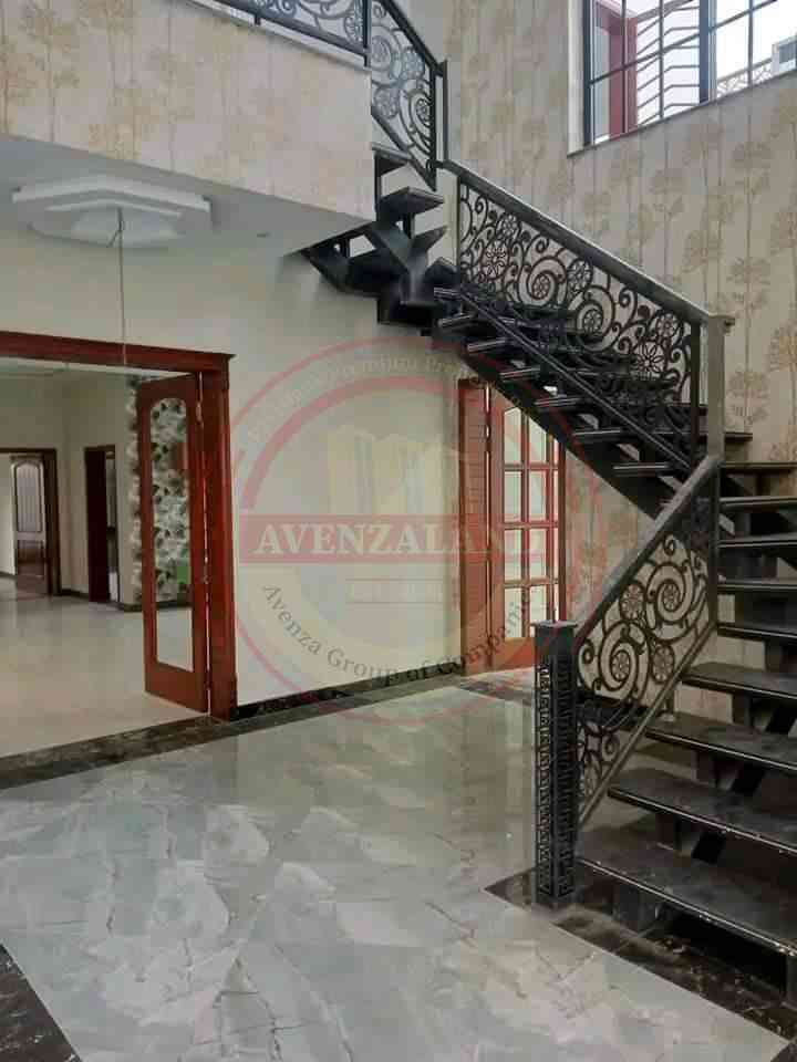 1 Kanal House For Sale in Royal Orchard Multan.