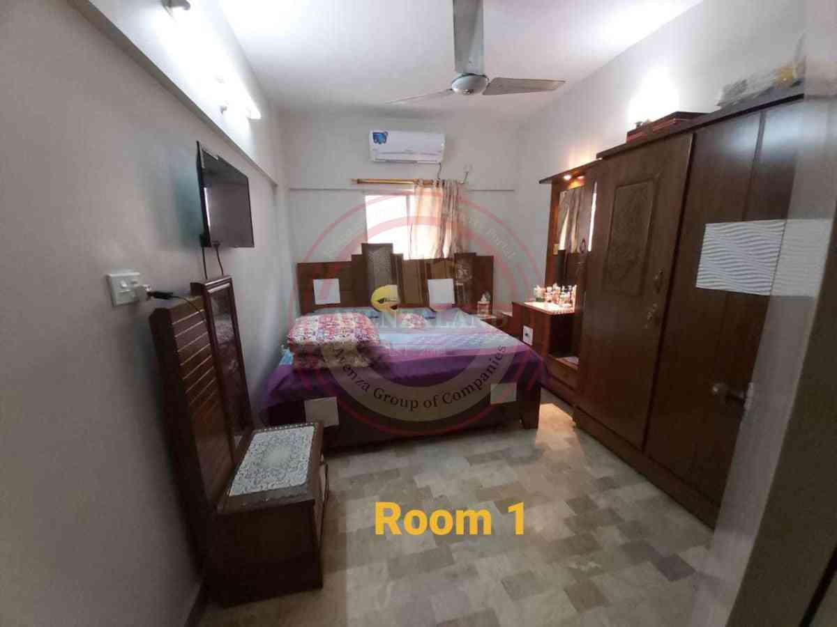 5 Marla Flat for sale Gulshan-e-Iqbal Block 11 Karachi