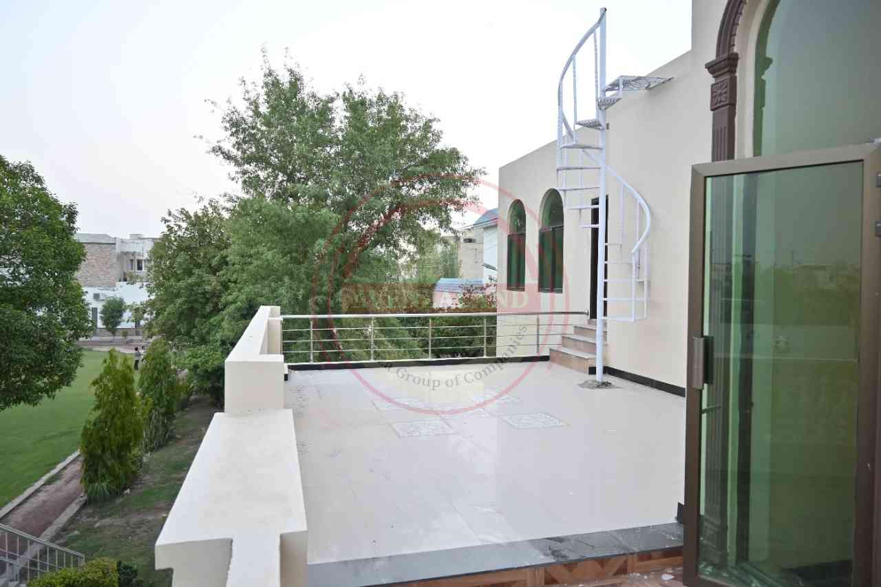 1 KANAL HOUSE FOR SALE WAPDA TOWN B BLOCK MULTAN