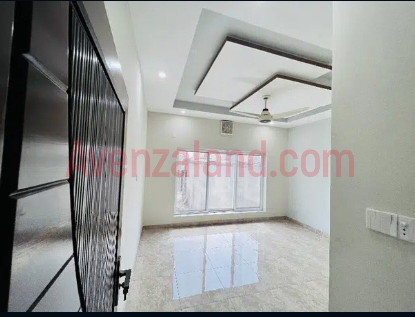 7 Marla House wapda Town Peshawar