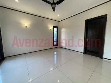01 Kanal House for Sale phase 8 DHA Karachi