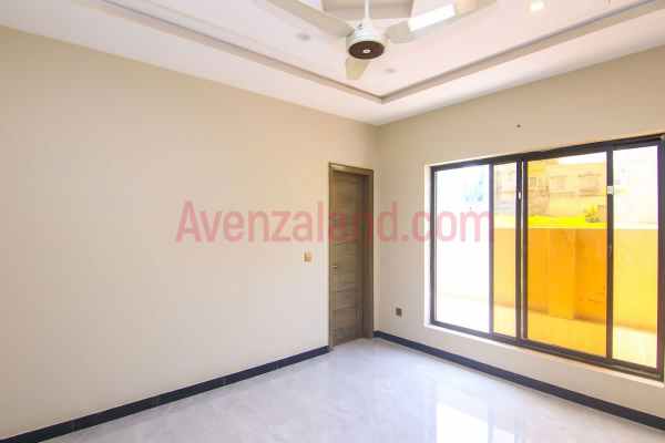 10 Marla House For Sale