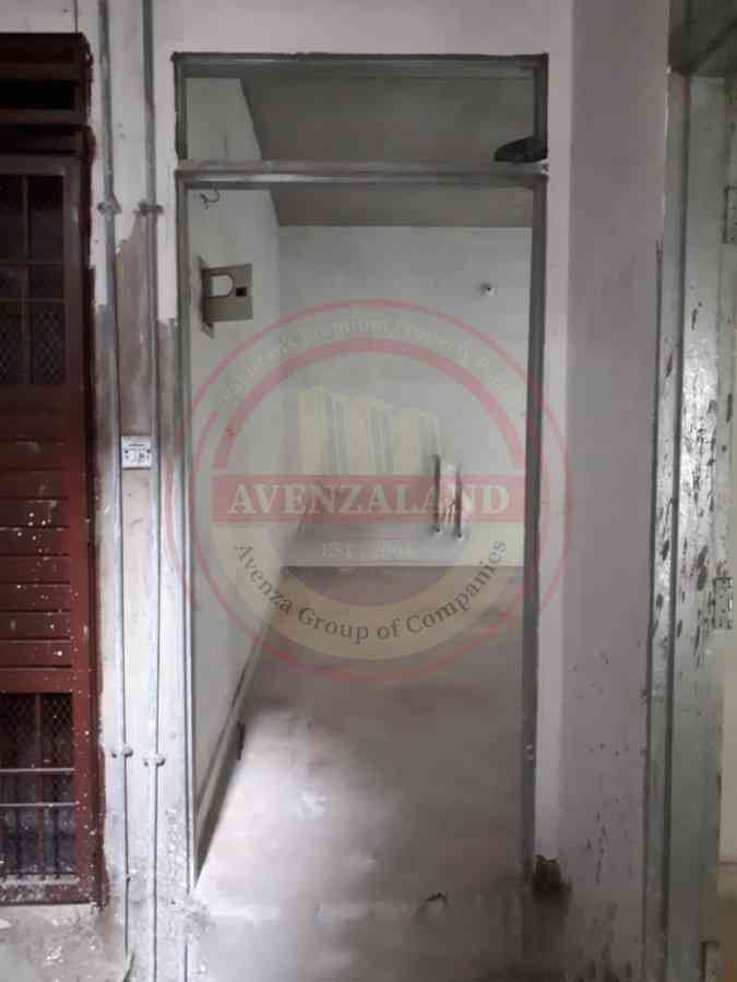 3.5 Marla Flat for sale Quetta Town Karachi