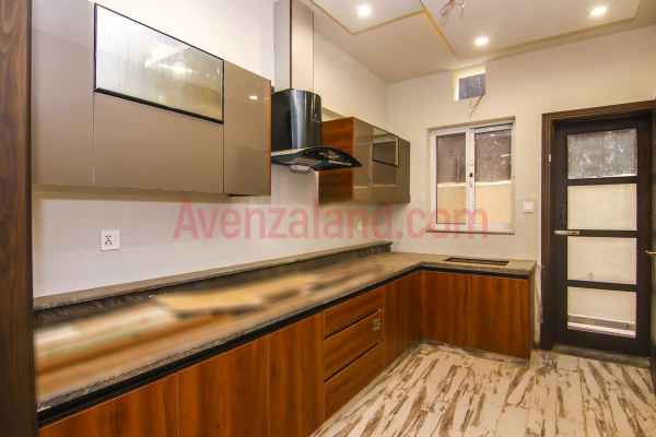 7 Marla House For Sale In Bahria Town Phase 8, Rawalpindi