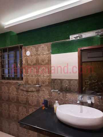 10 Marla Beautiful Designer House Bahria Town Rawalpindi