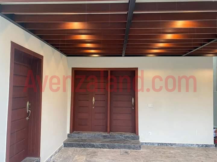 10 Marla House for sale Wall Street Bahria Enclave.