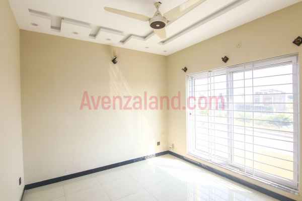 5 Marla House For Sale bath In Bahria Town, Rawalpindi