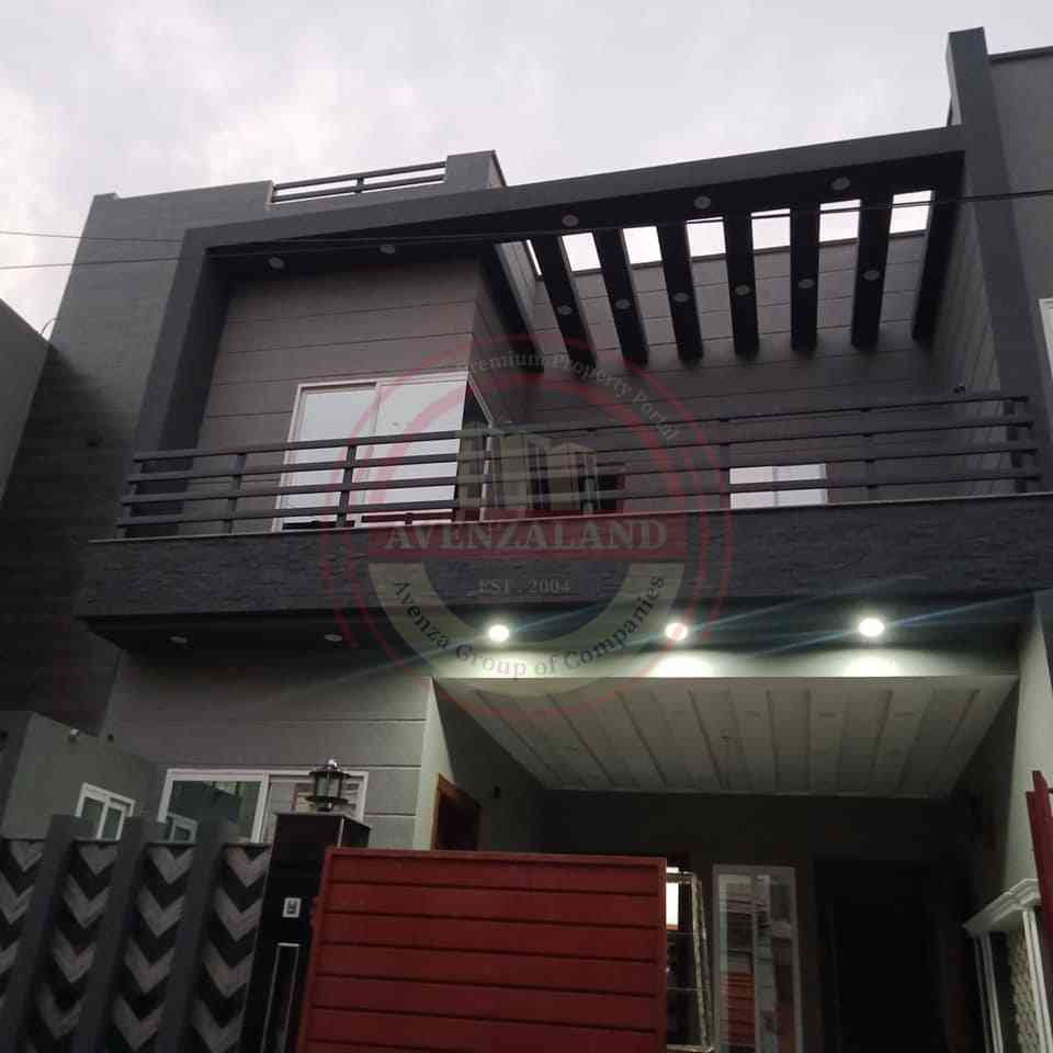 5 Marla House Available For Sale   Zikariya Town Multan.