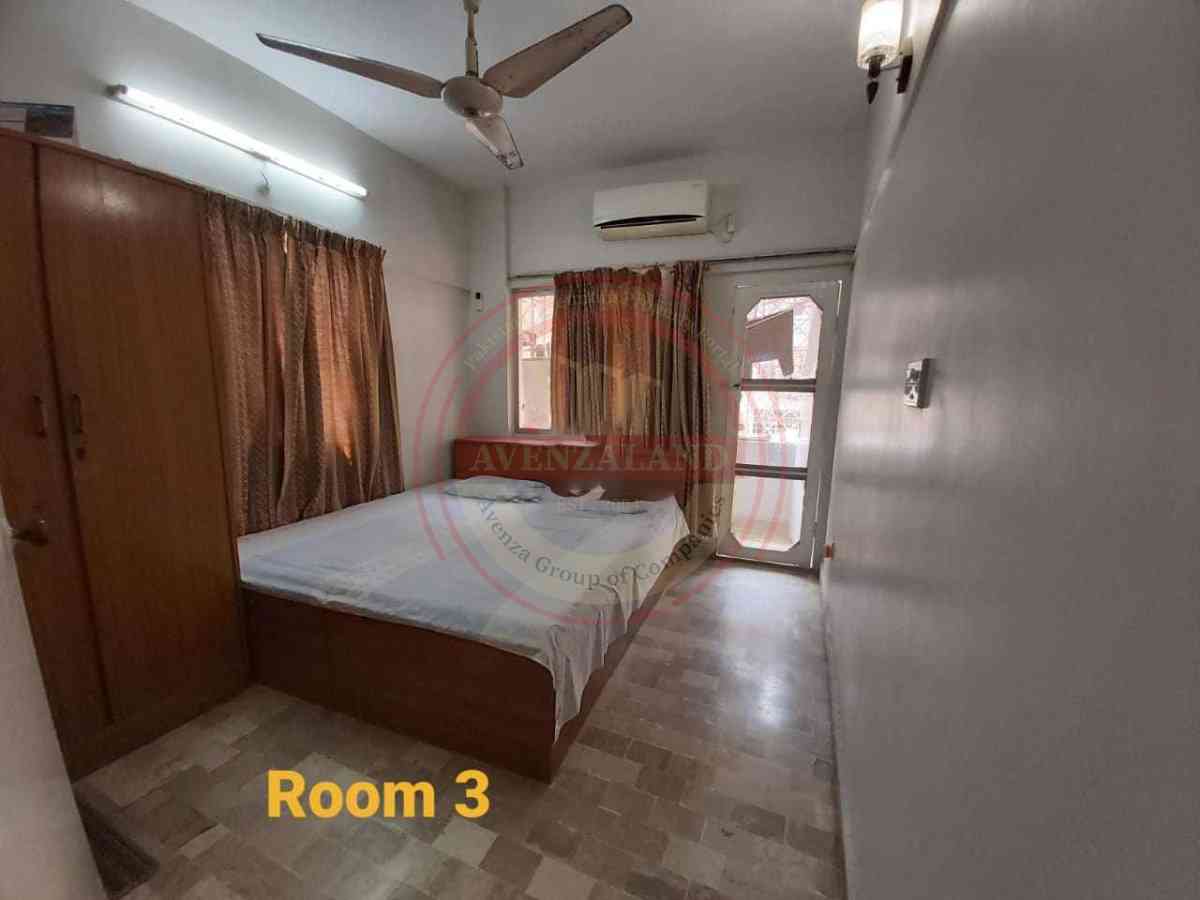 5 Marla Flat for sale Gulshan-e-Iqbal Block 11 Karachi