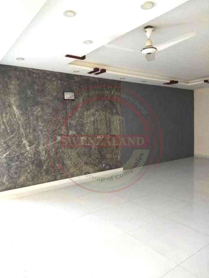 5.5 Marla Flat for sale Gulshan-e-Iqbal Block 11 Karachi
